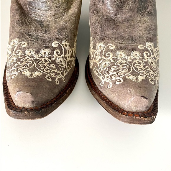 Sold - Picture 6 of 9